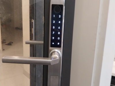 CÔNG TRÌNH LẮP BỘ KHÓA VÂN TAY CỬA NHÔM XINGFA TẠI LAKEVIEW CITY, QUẬN 2, HỒ CHÍ MINH